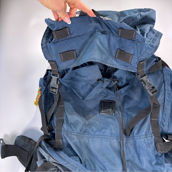 Lowe Alpine Unisex Vintage Internal Frame Backpack R - Picture 3 of 13